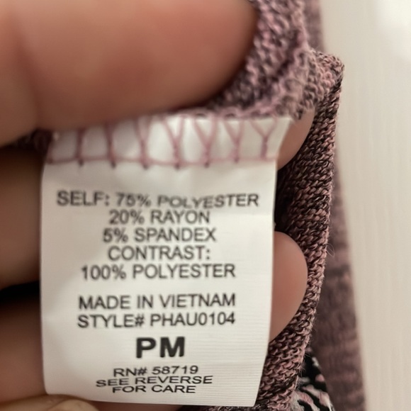 Adorable long sleeve dress blouse - Picture 5 of 5